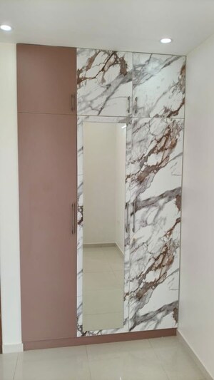 Room in 2 BHK Apartment at Godrej Park Retreat, Sarjapur Road – for Rent