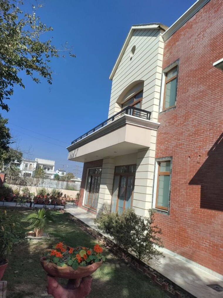Exterior View, sector 118 6 Bedroom 500 Sq.Yd. Independent House In Sector 118 Mohali 9743219