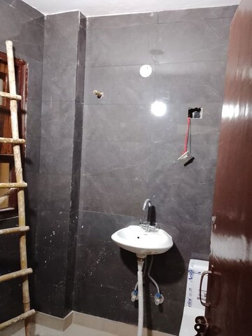 Bathroom in 1 BHK Builder Floor at Mehrauli – for Rent