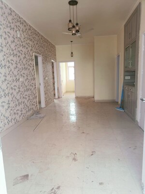 Room in 3 BHK Builder Floor at Vatika INXT High Street, Sector 83 – for Rent