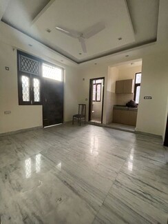 1 BHK + Servant Room Builder Floor For Rent in Chattarpur