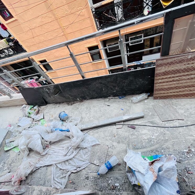  Parking, panchsheel vihar 3 Bedroom 105 Sq.Yd. Builder Floor In Panchsheel Vihar Delhi 9743291