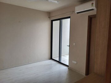 Room in 2 BHK Apartment at M3M Heights, Sector 65 – for Rent