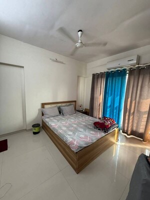 1 BHK Apartment For Rent in Madhav Dham Malad East, Malad East