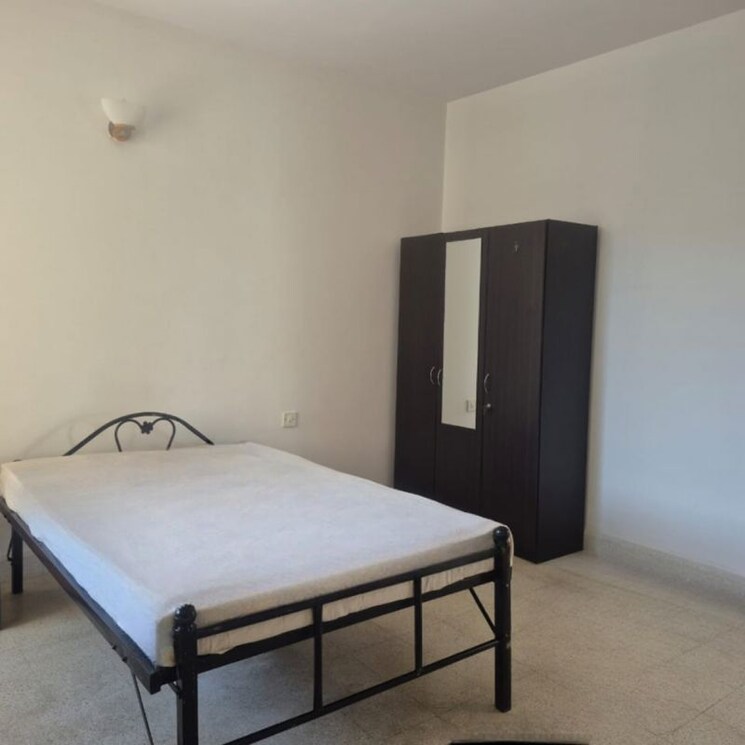 Room, prestige-langleigh 3 Bedroom 2170 Sq.Ft. Apartment In Prasanth Layout Bangalore 9743338