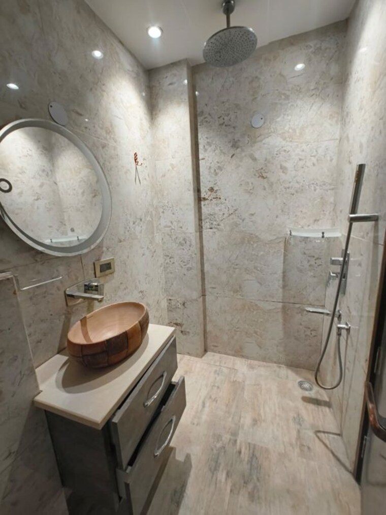 Bathroom, greater kailash i 3 Bedroom 2000 Sq.Ft. Apartment In Greater Kailash I Delhi 9743344