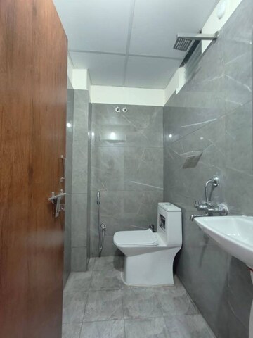 Bathroom in 1 BHK Apartment at Kondapur – for Rent