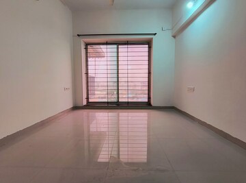 Room in 2 BHK Apartment at Ayaan Society , Wagholi – for Rent