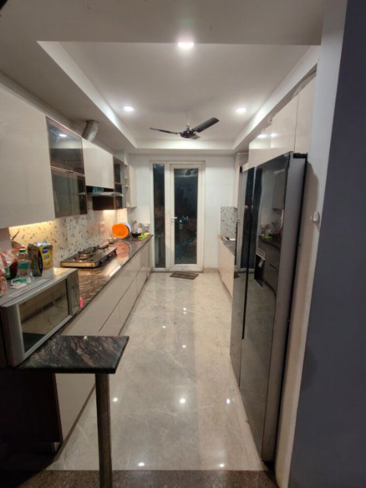 Kitchen, sector 37 3.5 Bedroom 250 Sq.Yd. Builder Floor In Sector 37 Faridabad 9743282