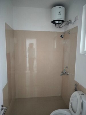 3 BHK Apartment For Rent in Emaar MGF Emerald Hills, Sector 65