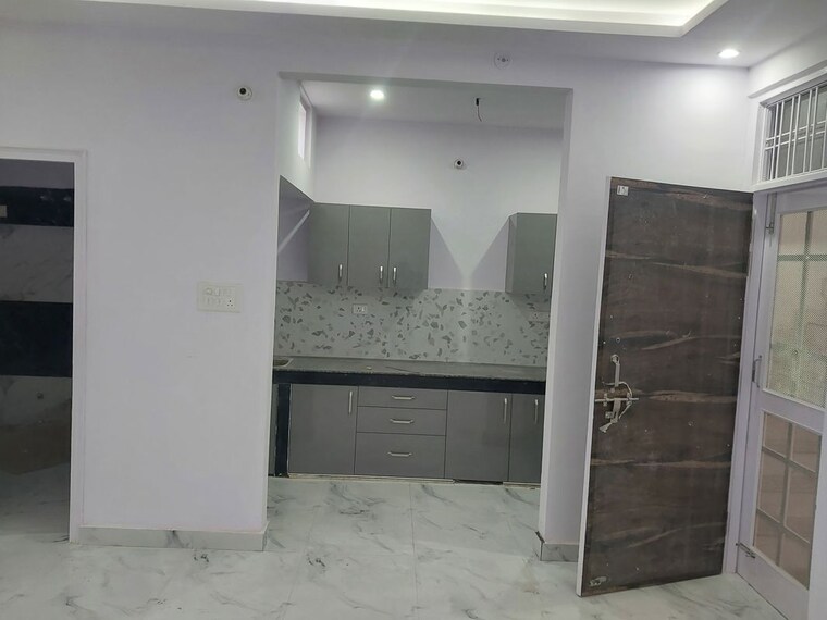 Room, lolai 3 Bedroom 1200 Sq.Ft. Independent House In Lolai Lucknow 9743382