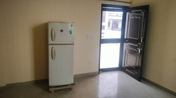 Room in 1 RK Independent House at Sector 41 – for Rent