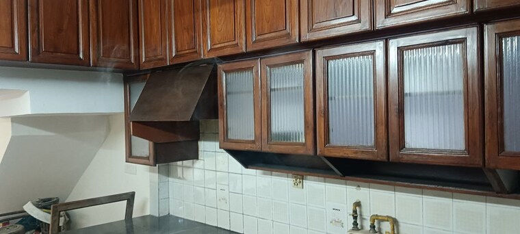 Kitchen, sector 41 5 Bedroom 162 Sq.Mt. Independent House In Sector 41 Noida 9743403