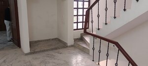 Room in 5 BHK Independent House at Sector 41 – for Rent