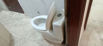 Bathroom in 5 BHK Independent House at Sector 41 – for Rent