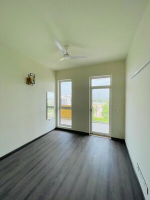 Room in 2 BHK Apartment at Ireo The Corridors, Sector 67a – for Rent