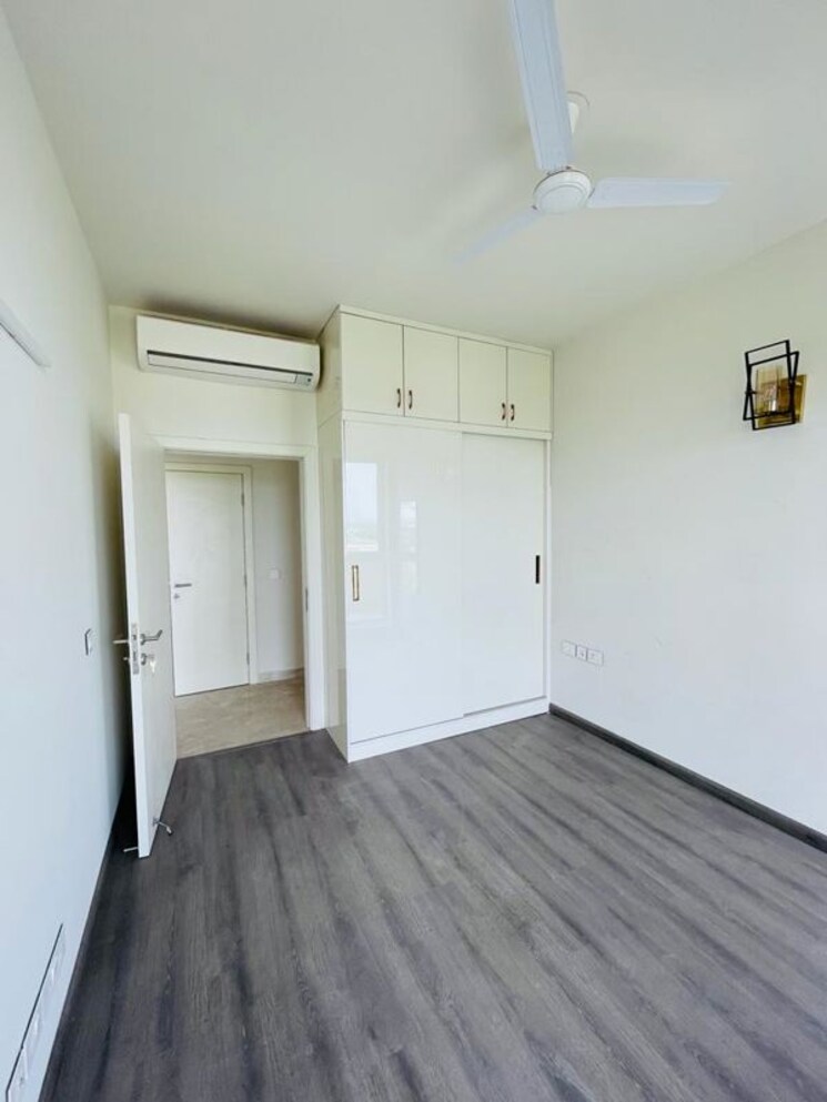 Room, ireo-the-corridors 2 Bedroom 1484 Sq.Ft. Apartment In Sector 67a Gurgaon 9743419