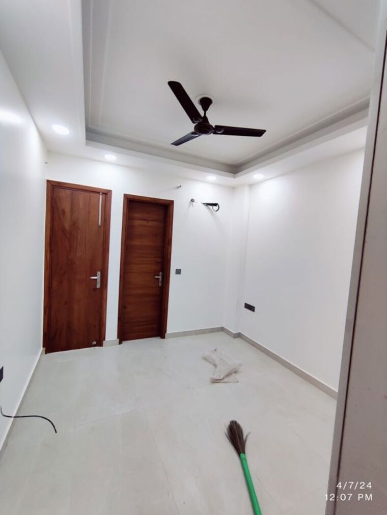 undefined, unitech-south-city-1 3 Bedroom 2200 Sq.Ft. Builder Floor In South City 1 Gurgaon 9743422