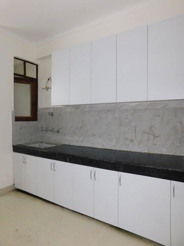 Kitchen in 1 BHK Builder Floor at Chattarpur – for Rent