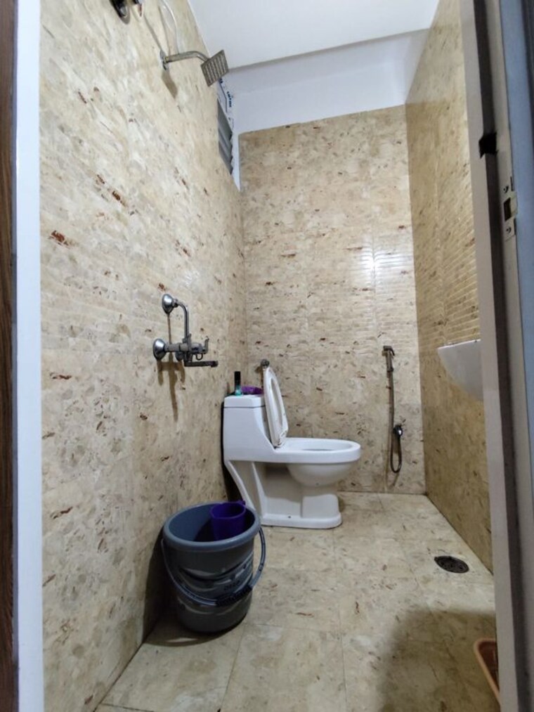 Bathroom, banjara hills 2 Bedroom 1140 Sq.Ft. Builder Floor In Banjara Hills Hyderabad 9743446
