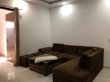 2 BHK Builder Floor For Rent in Chattarpur