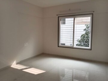 Master Bedroom in 3 BHK Apartment at Law College Road – for Rent