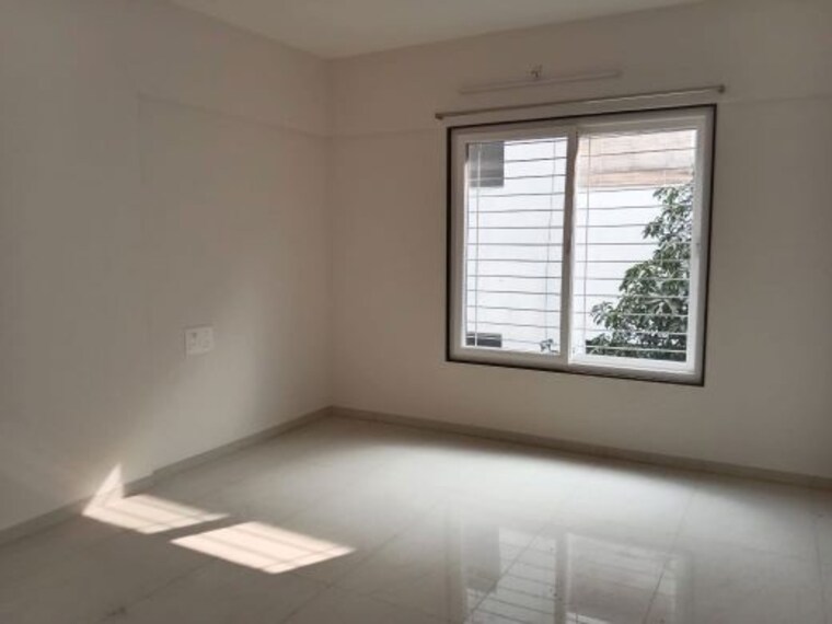 Master Bedroom, law college road 3 Bedroom 1500 Sq.Ft. Apartment In Law College Road Pune 9743490