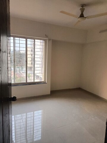 Room in 2 BHK Apartment at Shapoorji Pallonji Joyville Hinjewadi, Hinjewadi – for Rent