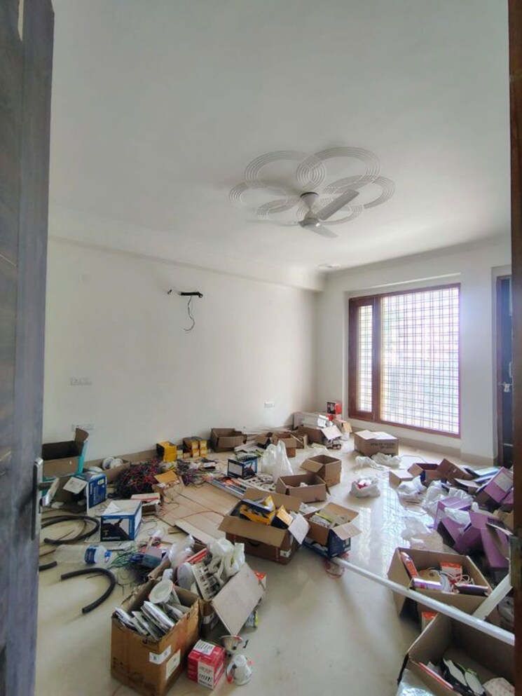 Living Room, sector 23 3 Bedroom 2400 Sq.Ft. Builder Floor In Sector 23 Gurgaon 9743500