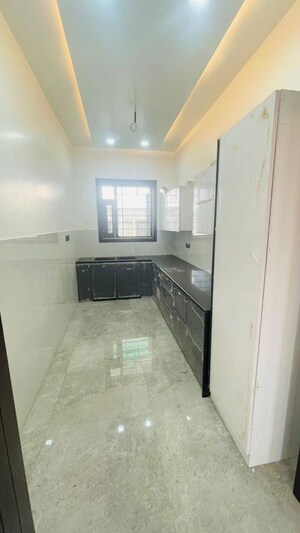 Kitchen in 4 BHK Builder Floor at Sector 85 – for Rent