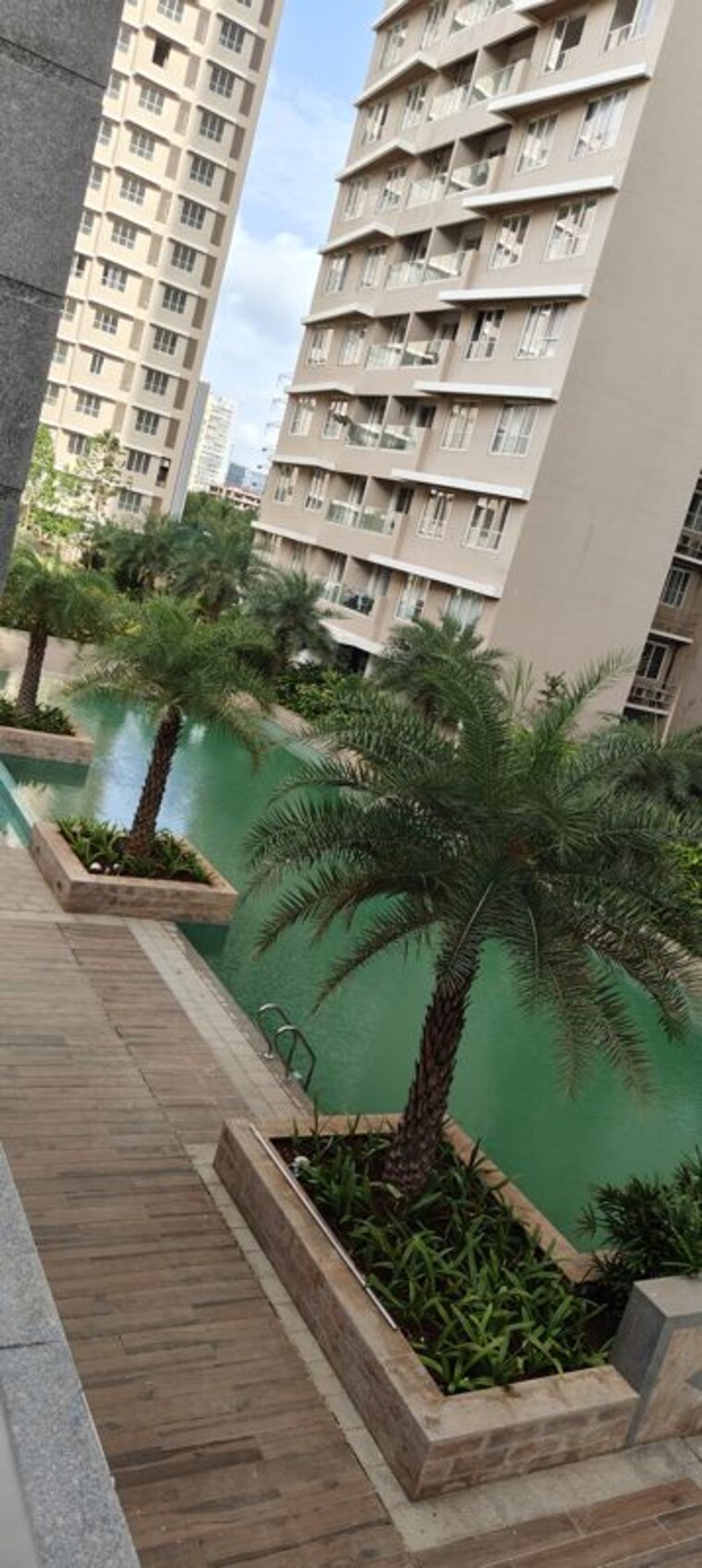 Exterior View, kalpataru-radiance 3 Bedroom 1000 Sq.Ft. Apartment In Goregaon West Mumbai 9743557