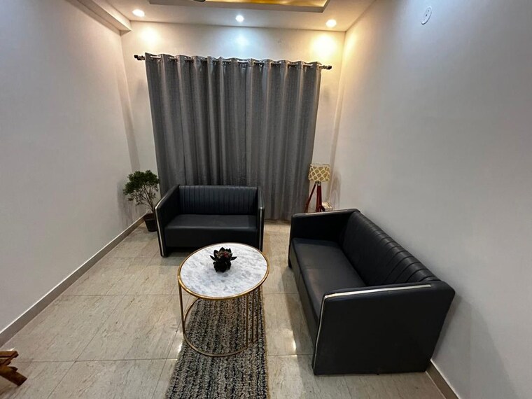 Team Area, maruti-vihar-saraswati-vihar 2 Bedroom 220 Sq.Ft. Builder Floor In Saraswati Vihar Gurgaon 9743570