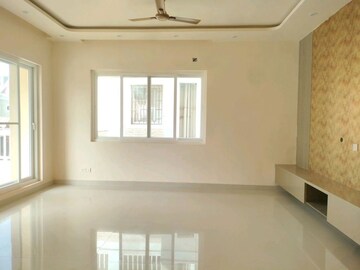 Room in 5 BHK Villa at Skylark Arcadia Phase 2, Whitefield – for Rent