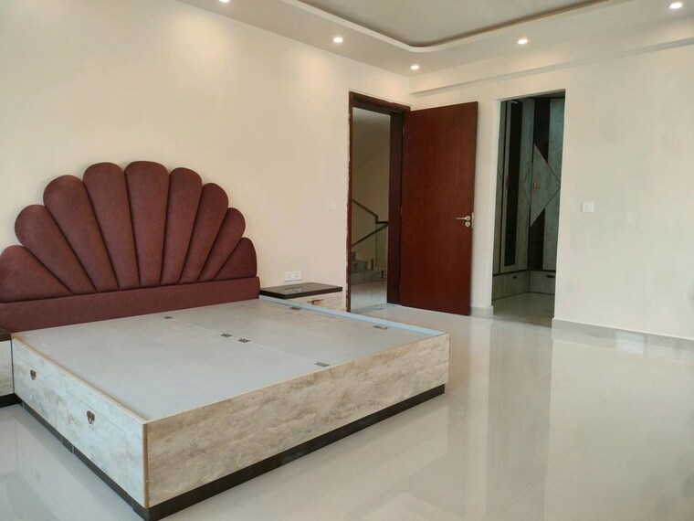 Bedroom, skylark-arcadia-phase-2 5 Bedroom 5000 Sq.Ft. Villa In Whitefield Bangalore 9743567