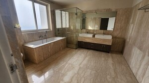 Bathroom in 4 BHK Villa at Eldeco Mansionz, Sector 48 – for Sale