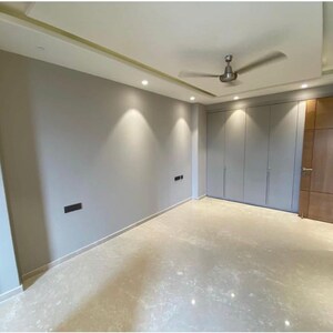 Room in 3 BHK Builder Floor at Greater Kailash I – for Sale