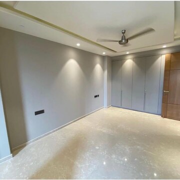 Room in 3 BHK Builder Floor at Greater Kailash I – for Sale