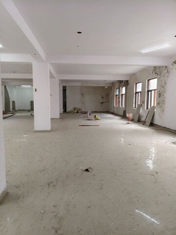 Parking in  Warehouse at Sector 63 – for Rent