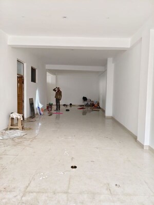 Room in  Warehouse at Sector 63 – for Rent