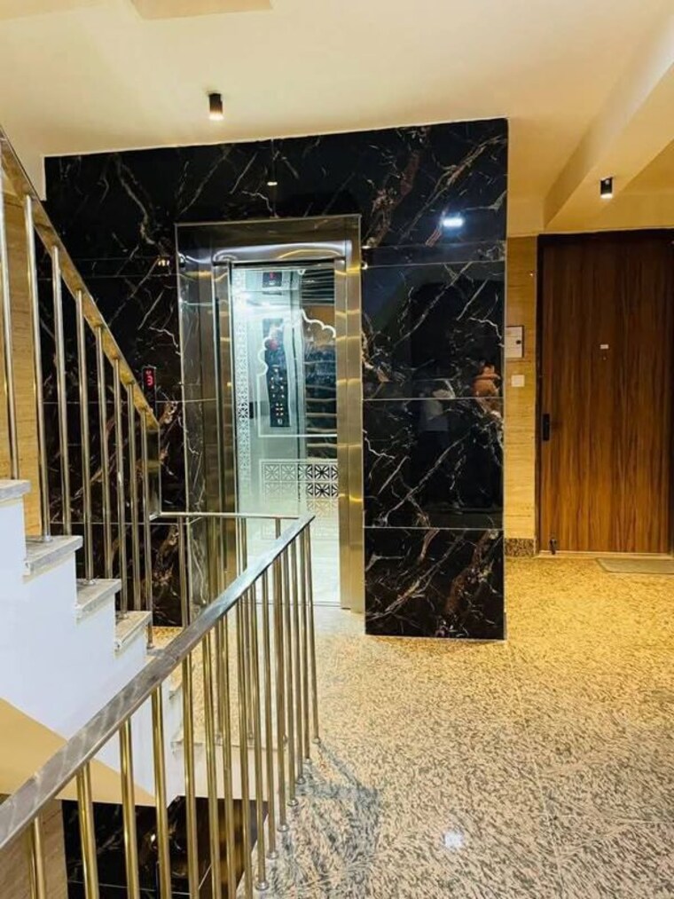 Balcony, freedom fighters enclave 2 Bedroom 1000 Sq.Ft. Builder Floor In Freedom Fighters Enclave Delhi 9743677