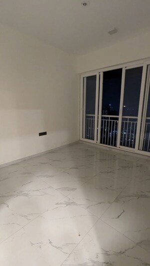 Room in 2 BHK Apartment at Ruparel Sky Green, Kandivali West – for Sale