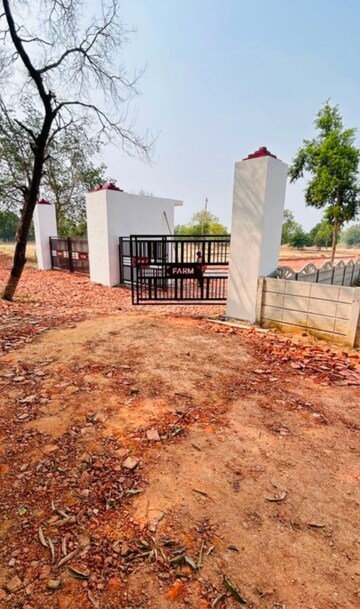  Plot – Exterior View View at Sultanpur Road - for Sale
