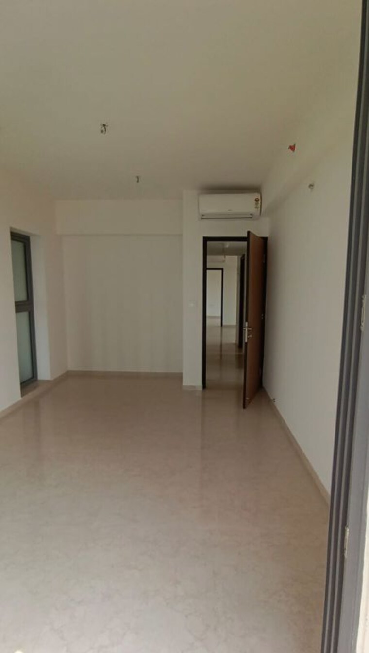 Room, lodha-new-cuffe-parade 1 Bedroom 456 Sq.Ft. Apartment In Wadala Mumbai 9743715