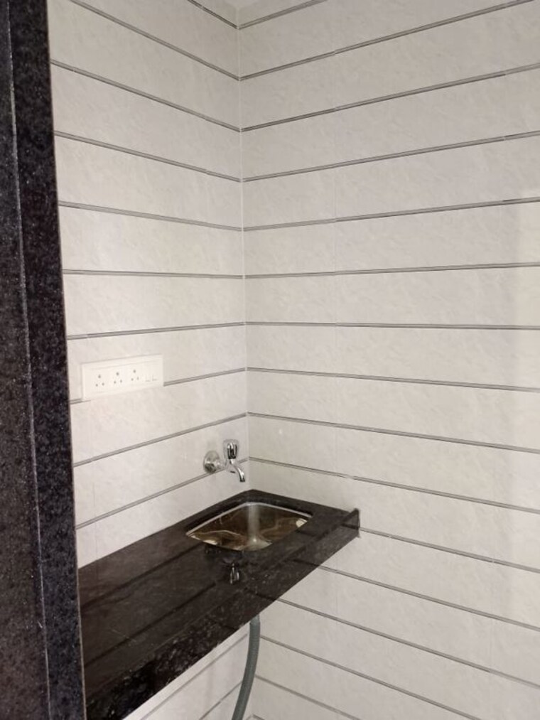 Bathroom, wadhwa-the-gateway Commercial Office Space 500 Sq.Ft. In Mulund West Mumbai 9743728