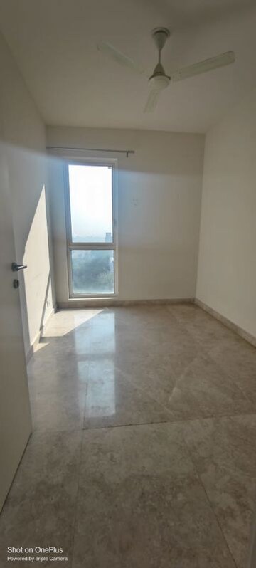 Room in 2 BHK Apartment at Ireo The Corridors, Sector 67a – for Rent