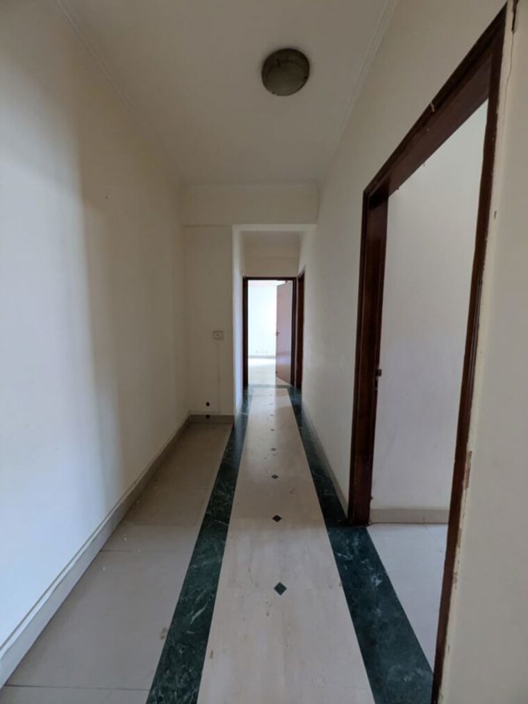 undefined, jmd-gardens 3 Bedroom 2020 Sq.Ft. Apartment In Sector 33 Gurgaon 9743745