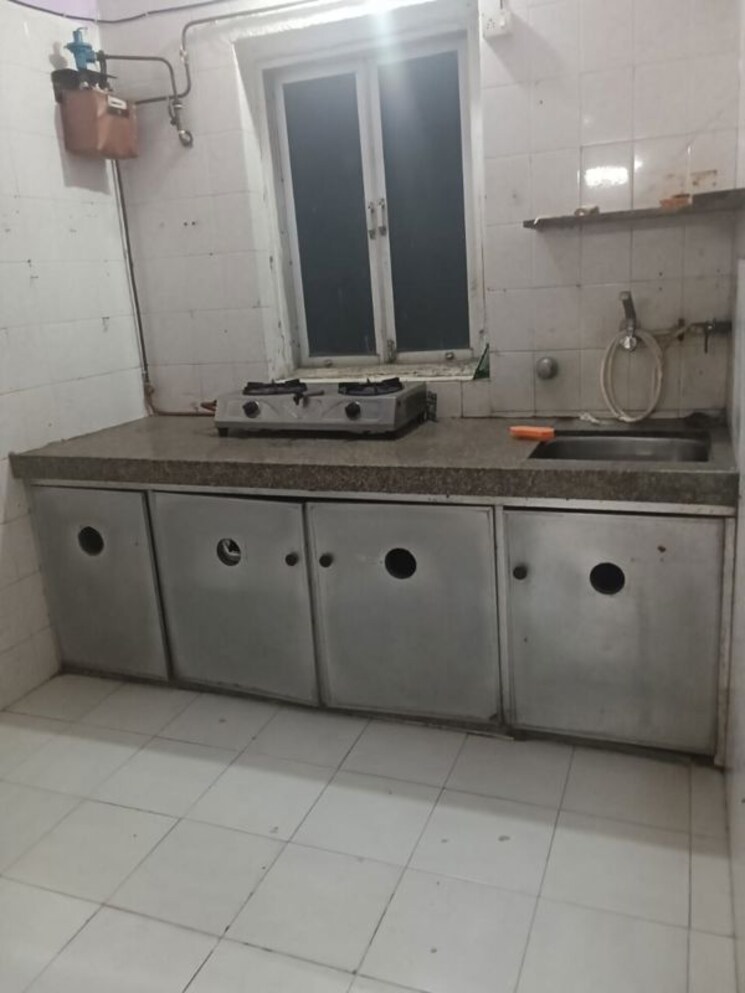 Kitchen, eff-jumbo-darshan-chs 2 Bedroom 750 Sq.Ft. Apartment In Andheri East Mumbai 9743787