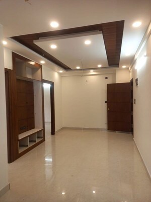 Room in 2 BHK Apartment at Hbr Layout – for Rent