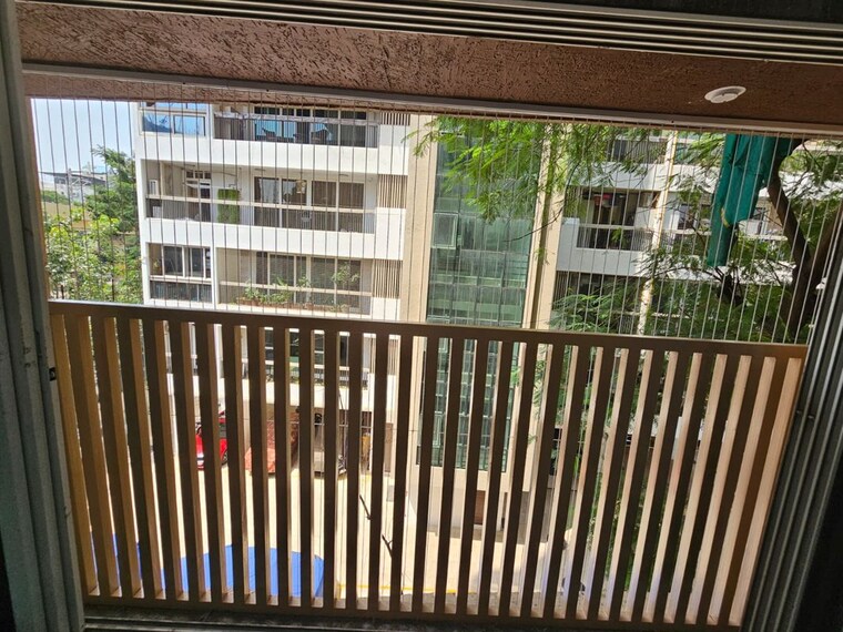 Balcony, vishwa-bhuvan 2 Bedroom 760 Sq.Ft. Apartment In Chembur Mumbai 9743781