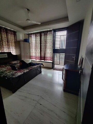 Kitchen in 3.5 BHK Apartment at DLF Westend Heights, Sector 53 – for Rent
